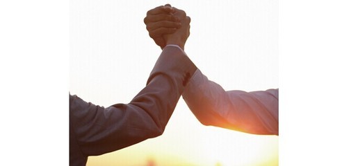 軟件開發(fā)工程師與測試工程師的溝通 軟件公司高效協(xié)作的核心